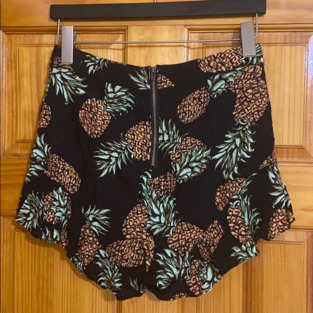 Pineapple Shorts - Picture 2 of 6
